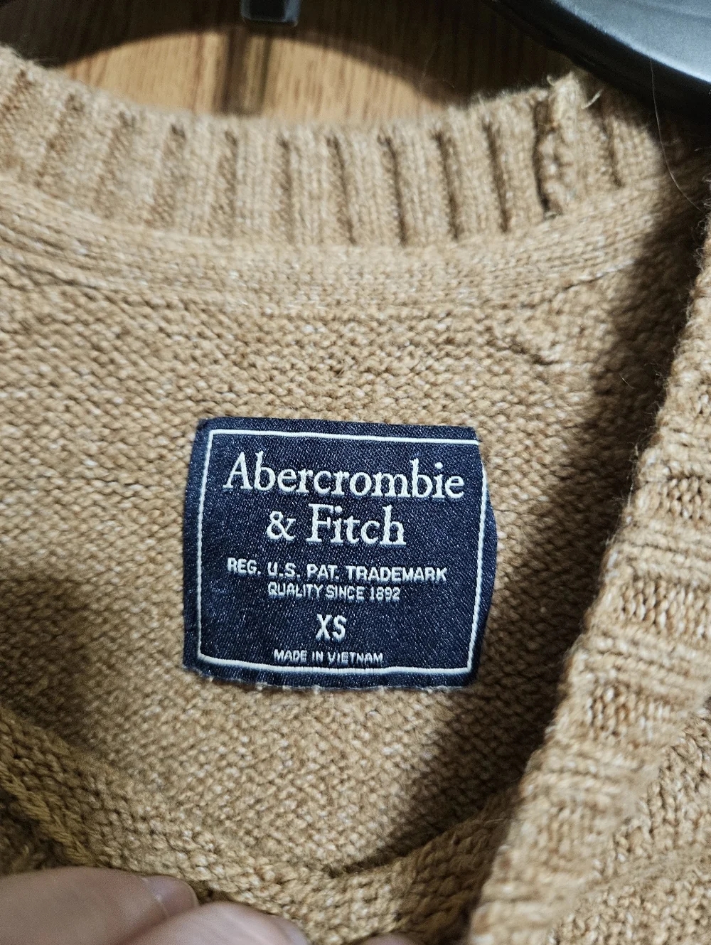 abercrombie and fitch Womens Tan Boho Earthy Crew Neck Knit Sweater Size XS! - Picture 2 of 5